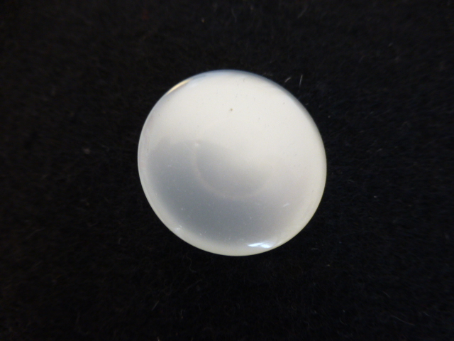 White Nylon Glow button (no.01096)