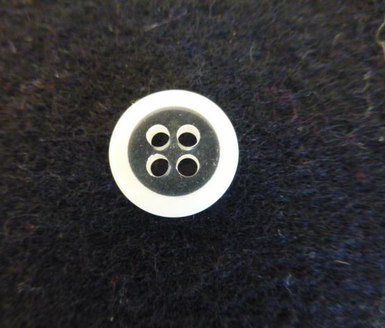 Clear Centre Tiny 4 Hole button (no.00438)