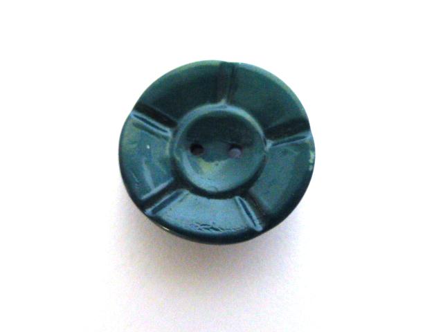 Bottle Green button (no.00340)