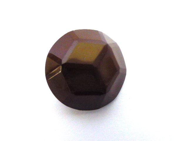 Brown Facet Dome button (no.00401)