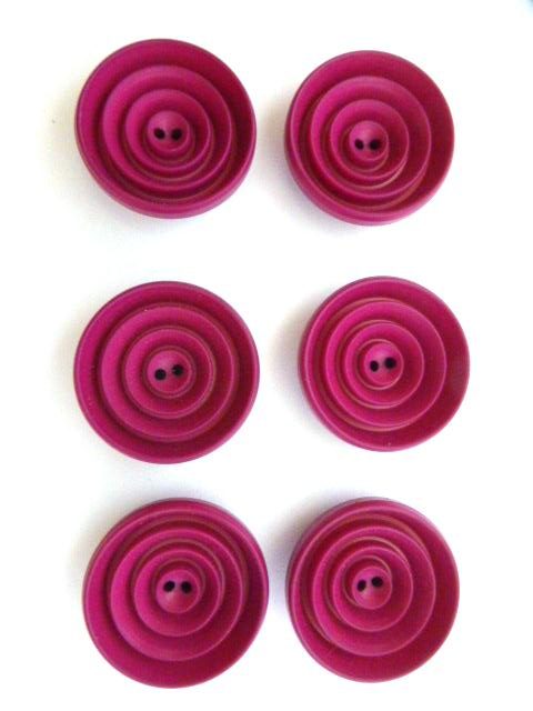 Magenta 1960’s/70’s Groovy Set of 6 buttons