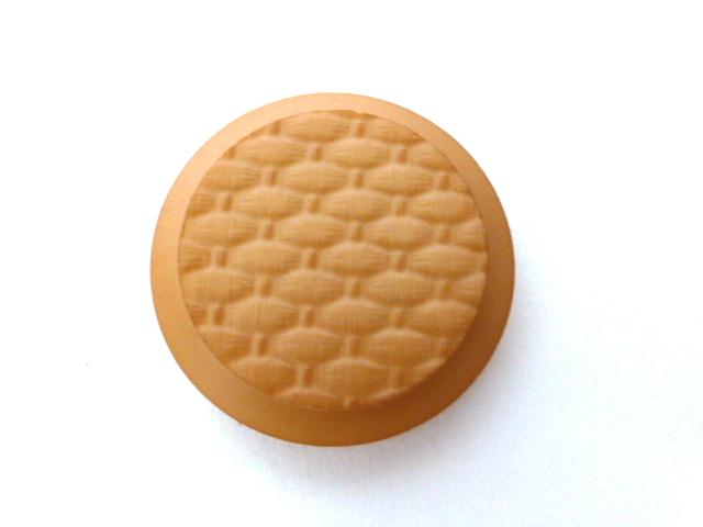 Terracotta Basket Weave button (no.01199)