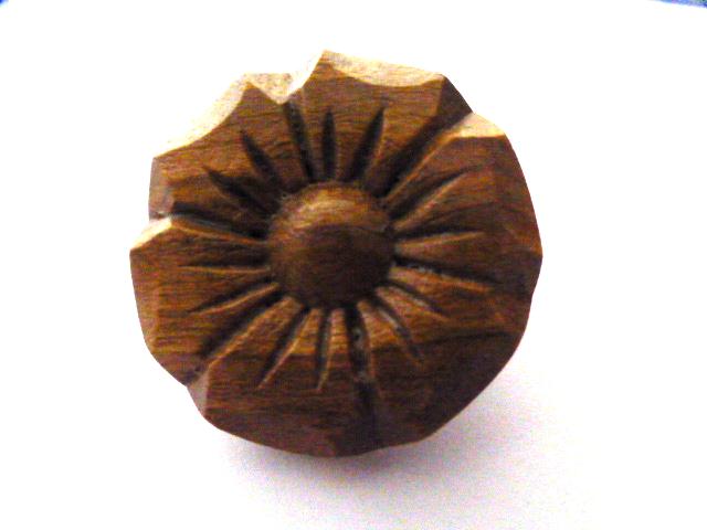 Wood Rustic Carved Beech Wood Flower Large button