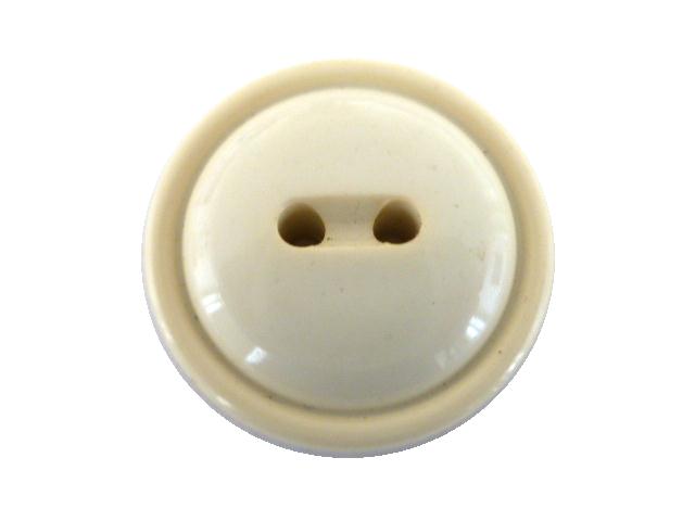 Cream Dome 2-Hole button (no.00493)