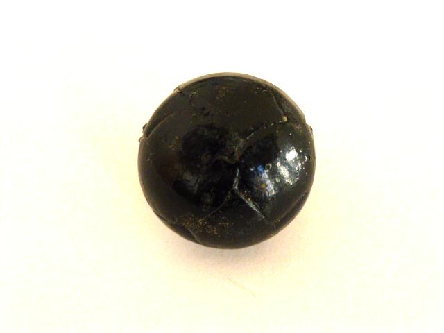 Black Leather Weave Small button (no.00722)