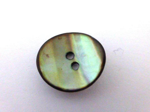 Brown/Green Dyed Mother-of-Pearl Curved Shell Small button (no. 00749)
