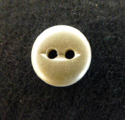 Pearlised Glass Tiny Two Hole button (no.00771)