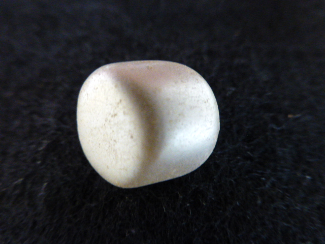 Pearl irregular Shape button (no.00775)