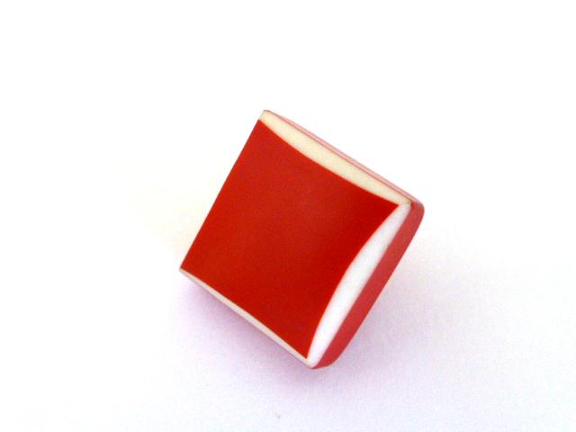 Red and White Square button (no.00849)