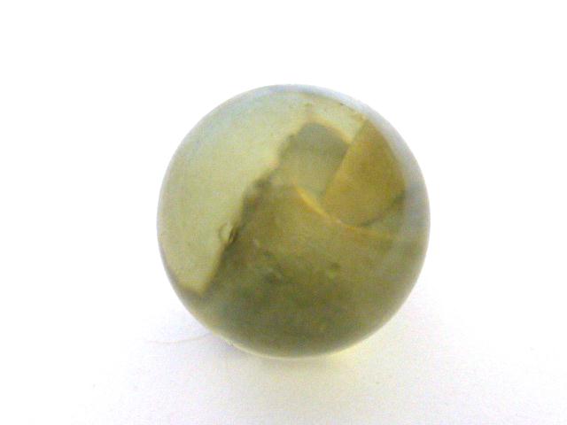 Lucite Grape Juice Ball button (no. 01226 )